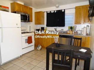33 Hunting St #1, Cambridge, MA 02141