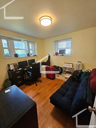 108 Washington St #B Photo 1