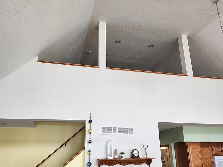 Clearwater Dr — Photo 10