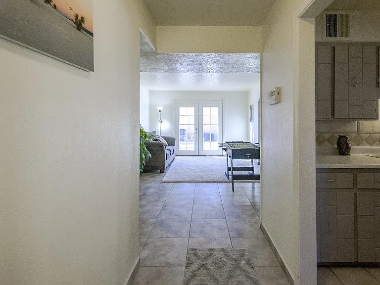 6524 Colleen Ave NE — Photo 24