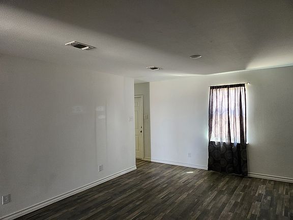 2nd image of 2521 Freeland Ave