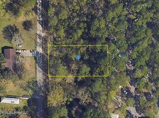 12060 S Oaklawn Ln, Biloxi, MS 39532