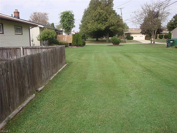 3rd image of 1633 Mallard Dr