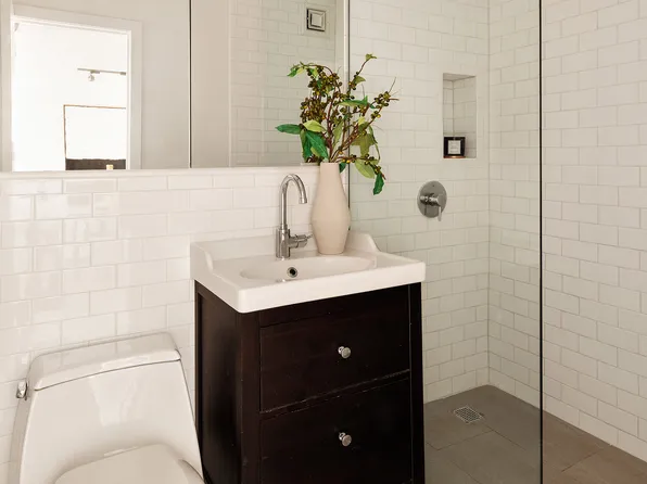 305 East 24th Street image 9 of 10