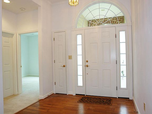 2nd image of 5714 Glen Meadow Dr