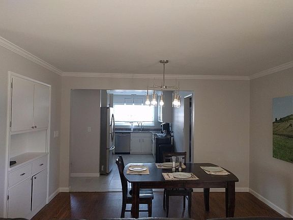 5th image of 2251 Southampton Way