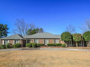 1127 Greenfield Dr, Maryville, TN 37803