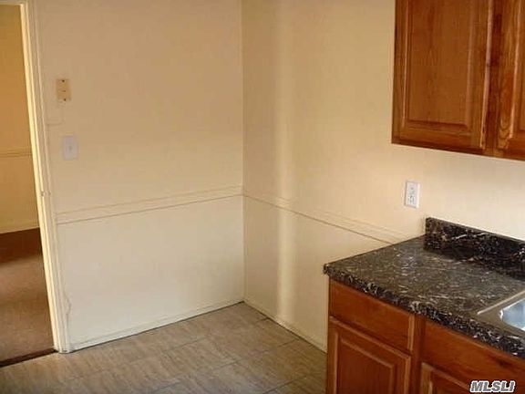 3rd image of 8821 211th St