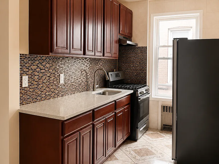 1939 Ellis Ave #2 — Photo 4