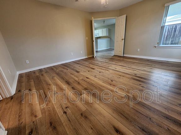 4th image of 10428 Senegal Dr