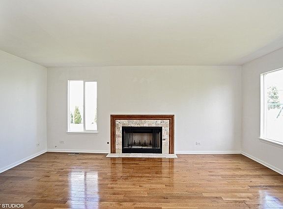 5th image of 1455 S Abington Ln
