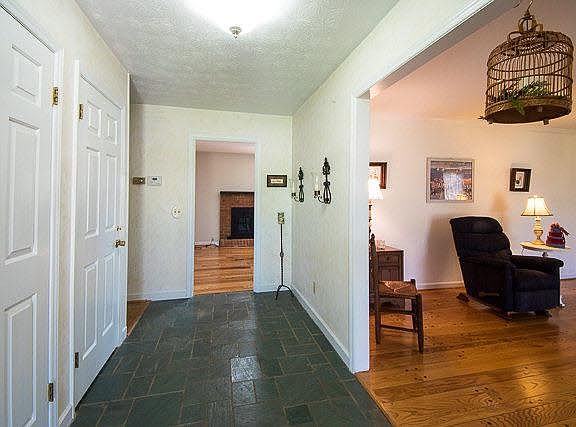 2nd image of 1064 S Dogwood Dr