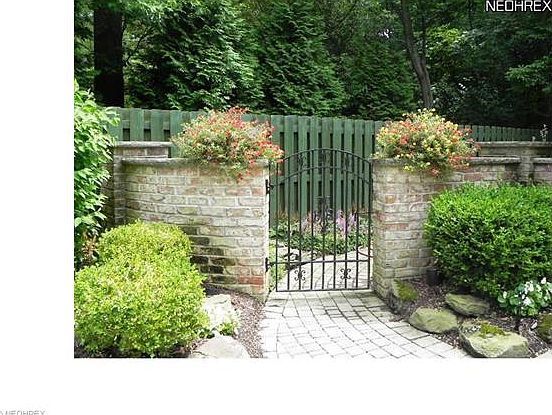3rd image of 22221 Arbor Cliff Ln
