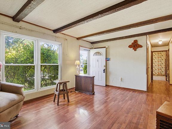 4th image of 6865 Arbor Ln