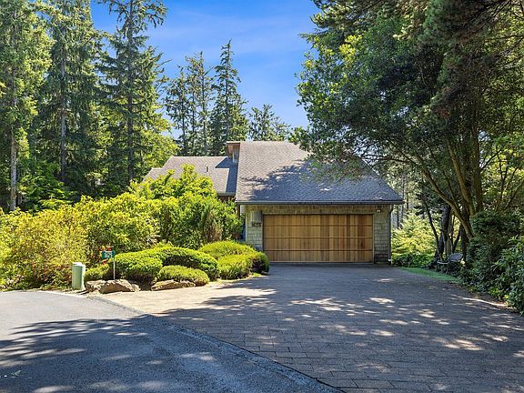 3rd image of 1625 SW Walking Wood