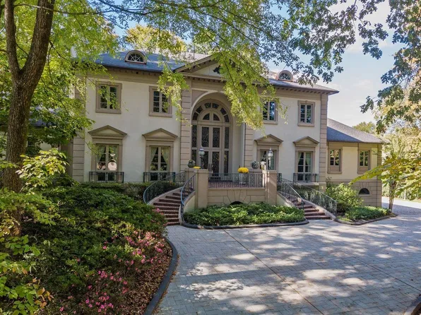 5862 Garden Reach Cv, Memphis, TN 38120