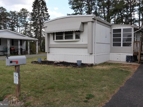 14 Kingfisher Way, Manchester Township, NJ 08759