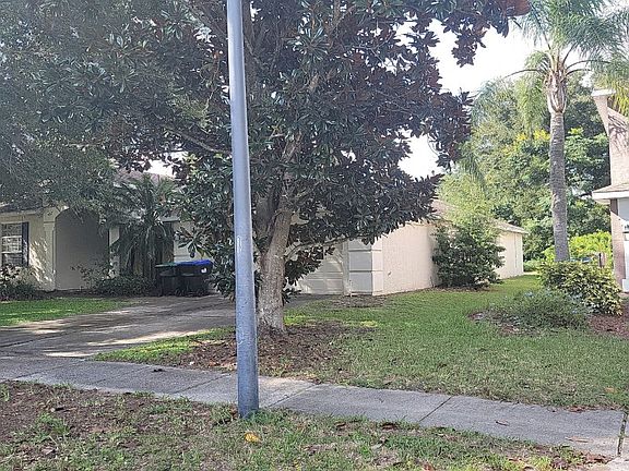 3rd image of 10039 Cove Lake Dr