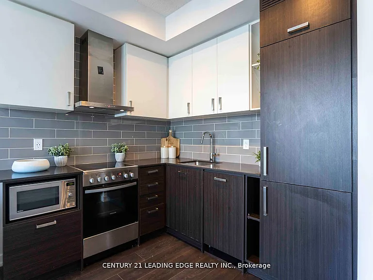 125 Redpath Ave #3403 — Photo 2