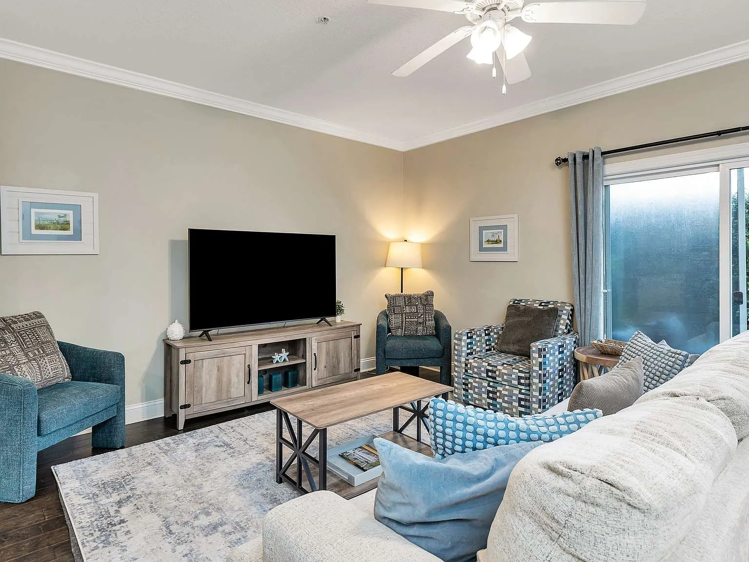 3 bed, 2.5 bath, 1772 sqft, $2,950 — Photo 4