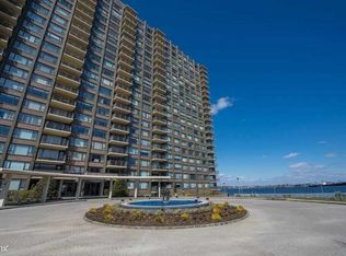 16625 Powells Cove Blvd, Beechhurst, NY 11357