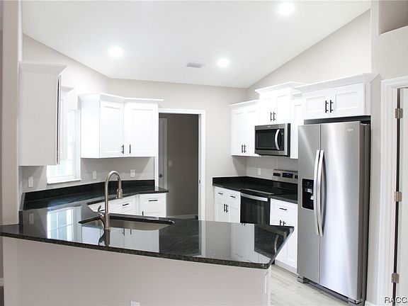 2nd image of 7203 N Radcliff Ave