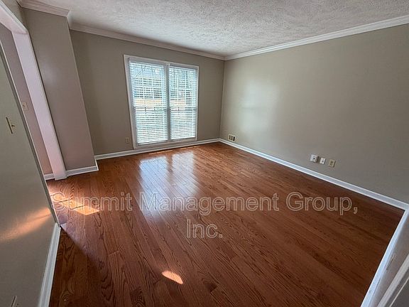 5th image of 1611 Ellington Rd SE