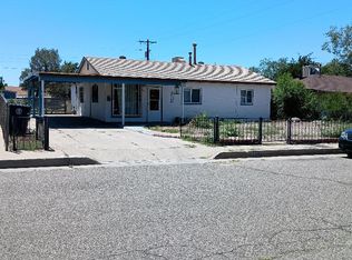 8922 Claremont Ave NE, Albuquerque, NM 87112
