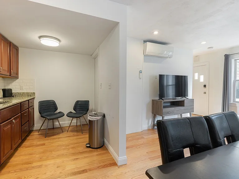 9 5th St #9C — Photo 13