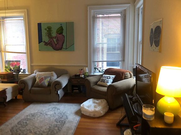 5th image of 2828 Monument Ave APT 2