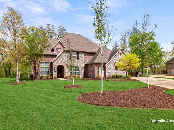 2nd image of 1484 Le Chesnay Dr
