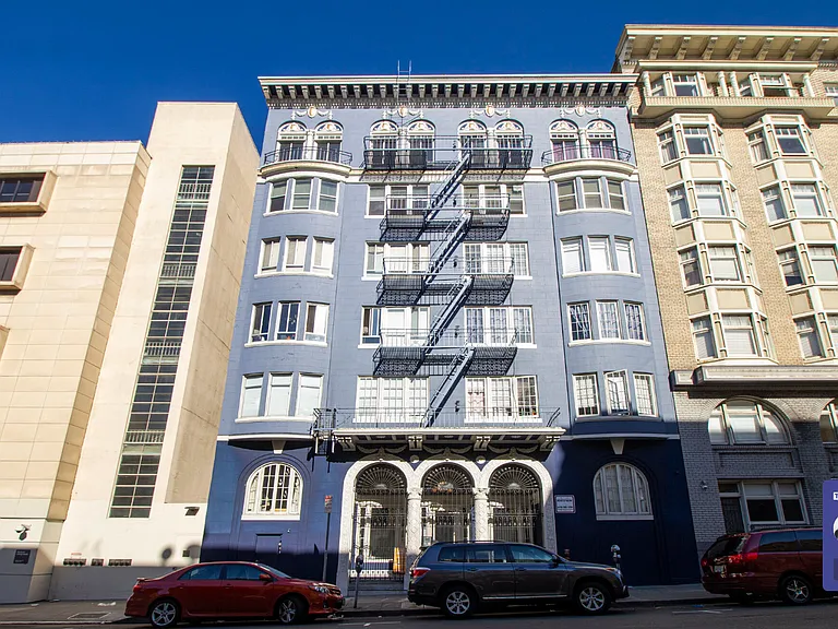 Front view exterior of the apartment building at 1126 Bush St, San Francisco, CA 94109, USA