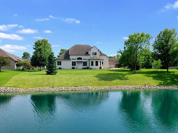 4th image of 772 Blackmoor Cir