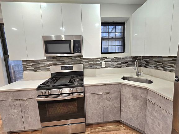 5th image of 738 E 21st St APT 3B