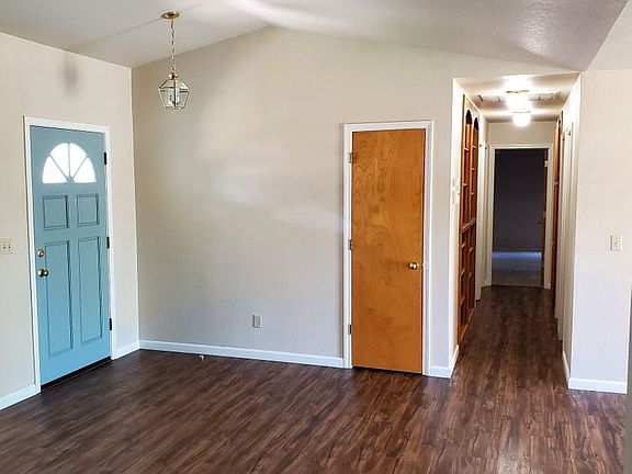 2nd image of 11255 Linda Dr