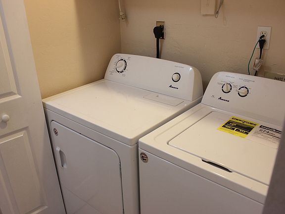 4th image of 7011 SW 17th Pl
