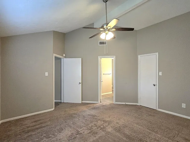 19618 Stillhouse Dr — Photo 19