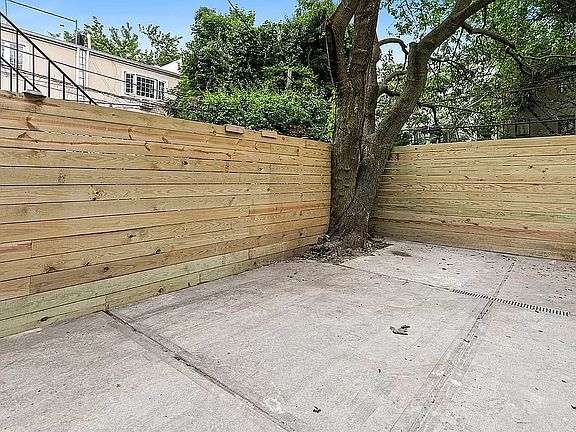3rd image of 162 Cornelia St #1F