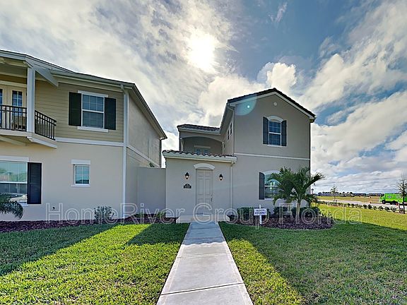 2nd image of 2257 Zuma Ln