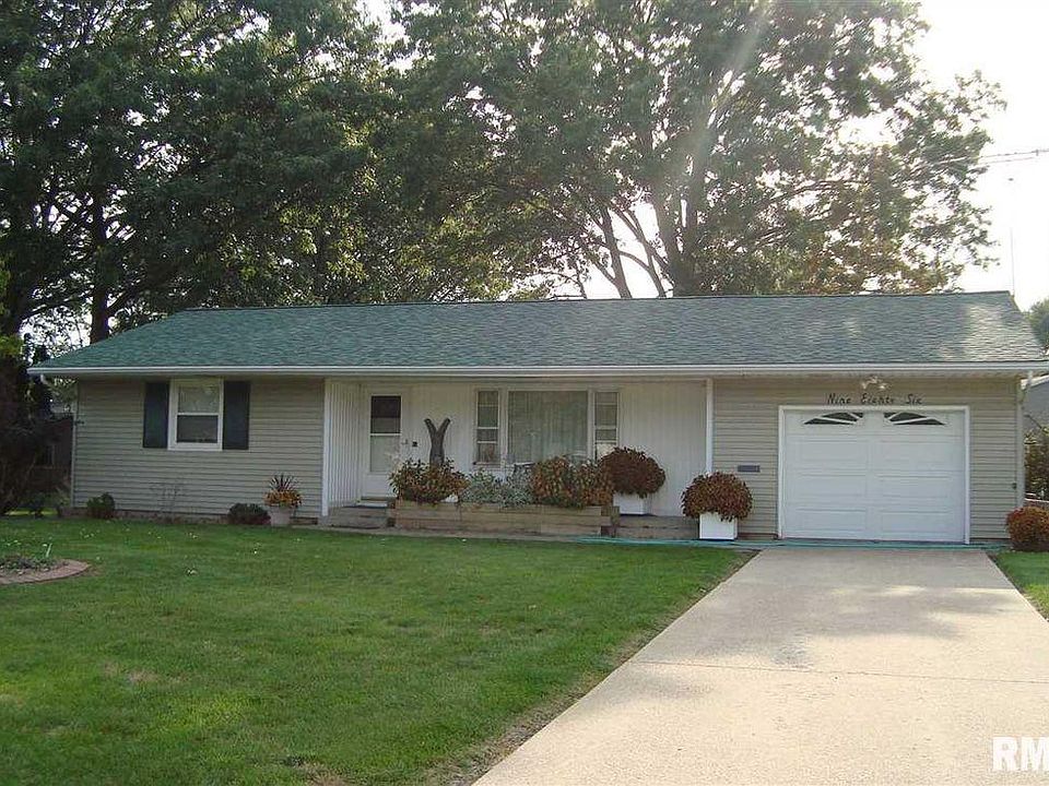 1st image of 986 Sweetbriar Pl