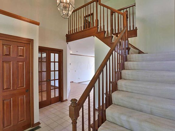 4th image of 6754 Kensington Way