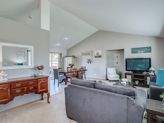 5th image of 1719 Bluegrass Ave
