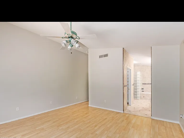 7432 W Aurora Dr — Photo 7
