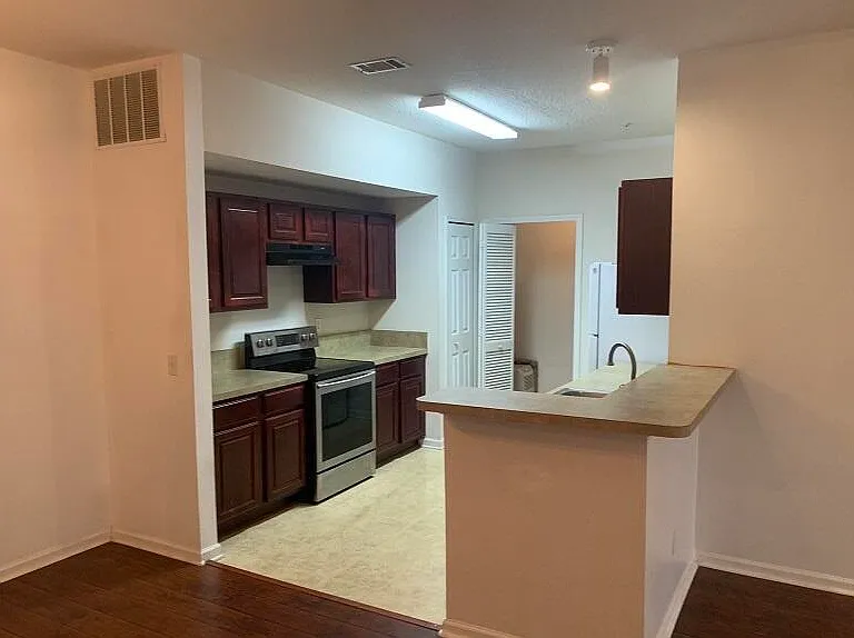 3631 Kirkpatrick Cir #6 — Photo 3