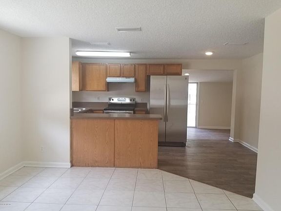 4th image of 222 Mercury Dr