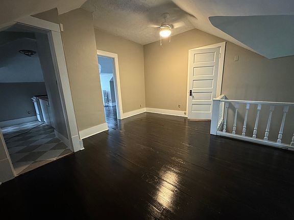 3rd image of 82 Oakdale Ave APT 1