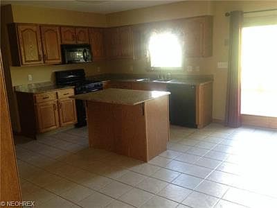 4th image of 23 Coral Way