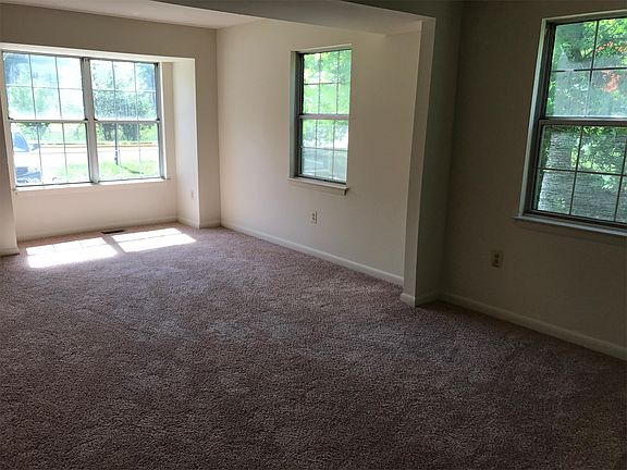 5th image of 14052 Golden Ct