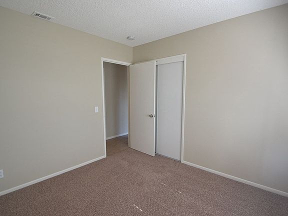 5th image of 6025 Blythe Ave