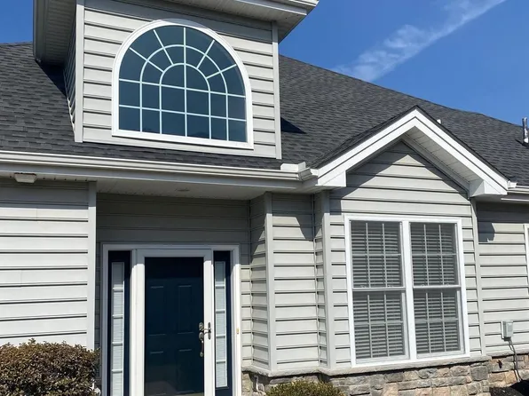 114 Congress Dr, Mechanicsburg, PA 17050